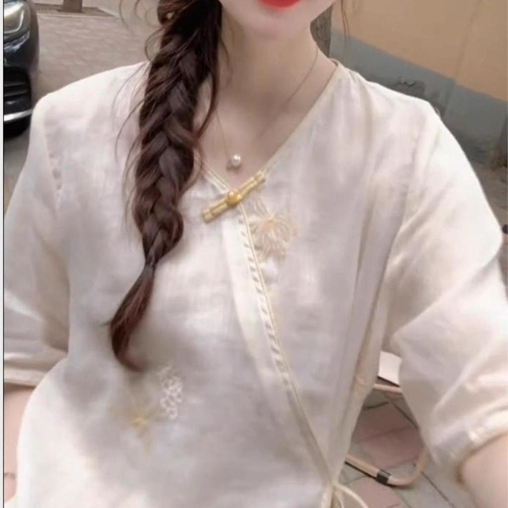 White embroidered shirt high sense 2025 super fire top luxury top