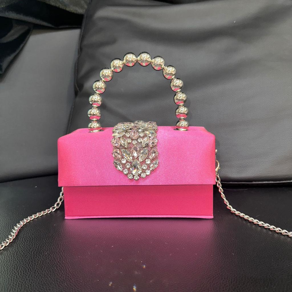 Shiny Diamond Square Bag Diamond Satin Pearl Gift Box Bag Handheld Messenger Bag Ladies Dinner Bag