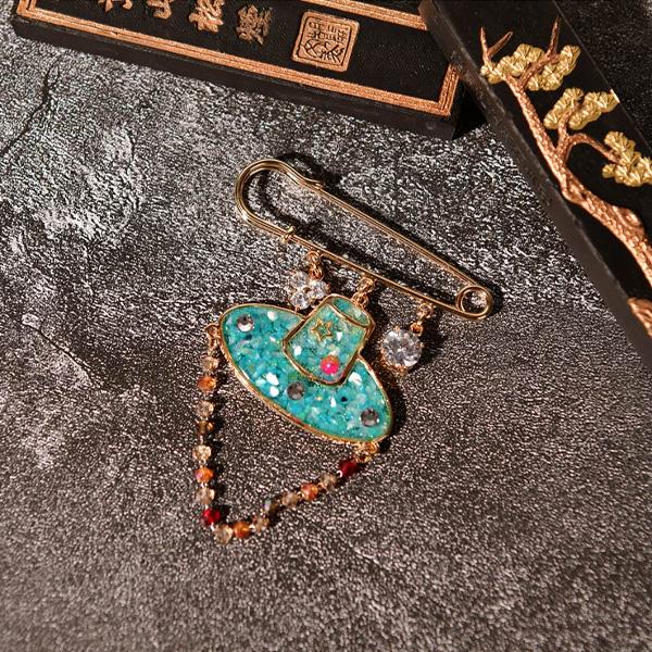 Gat Brooch – MU:DS 2024 Selected Design