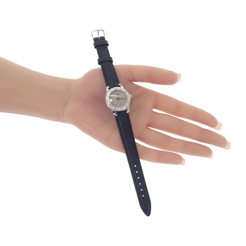 TIFFANY&Co.  Uhren grau Silber925 Damen graues Zifferblatt