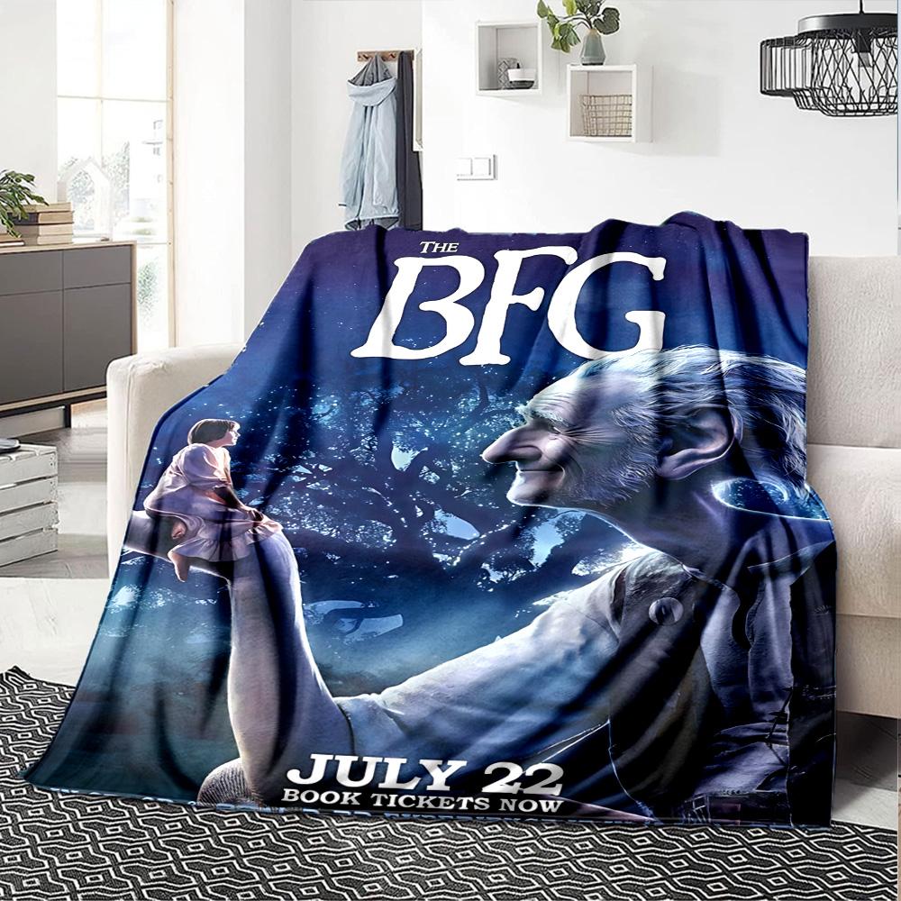 Big Friendly Giant Flannel Blanket Super Soft Warm Cozy Blanket for Sofa Bed Office Travel All‑Season Home Decor Gift
