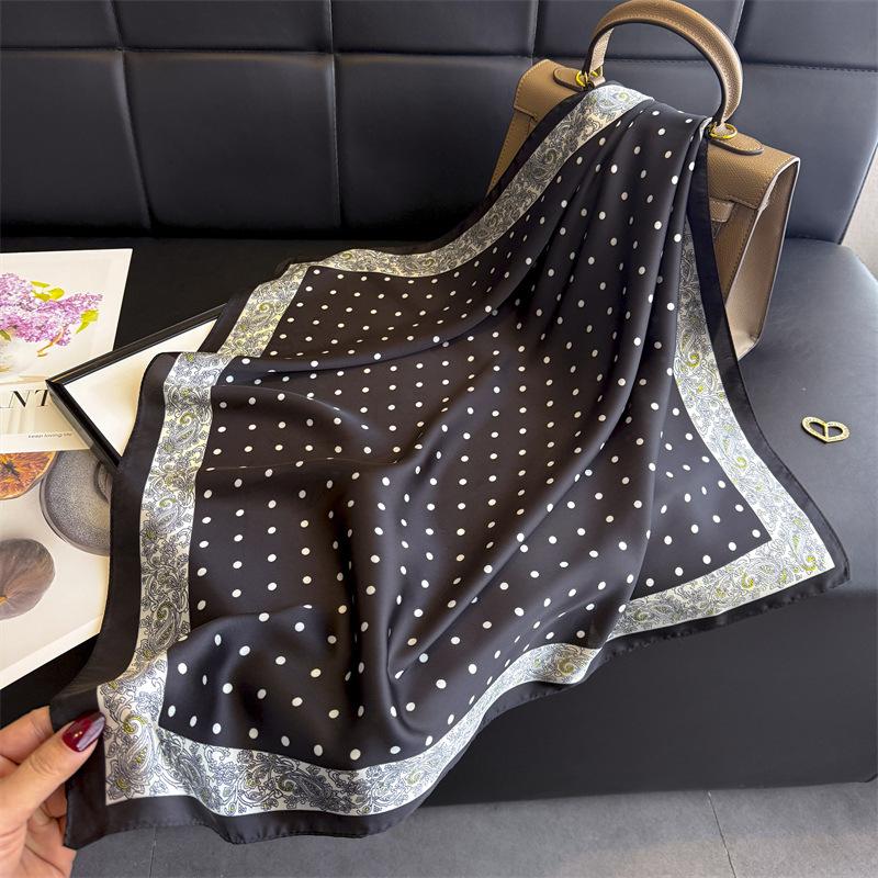 

Fashion Scarf Turban Hijab Square Female Luxury Bandana Headscarf Handkerchief Windproof Neckerchief Print Shawl Wraps Headband 70x70cm