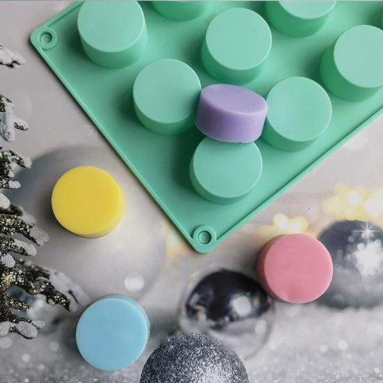 Useful Food Grade Reusable Lightweight Dessert Modeling Button Silicone Mold for Restaurant Cake Mold
