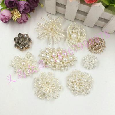 Handgefertigte Imitationsperlen-Blumen-Aufnäher für Haare, Kleidung, Schuhe, Hüte und Taschen