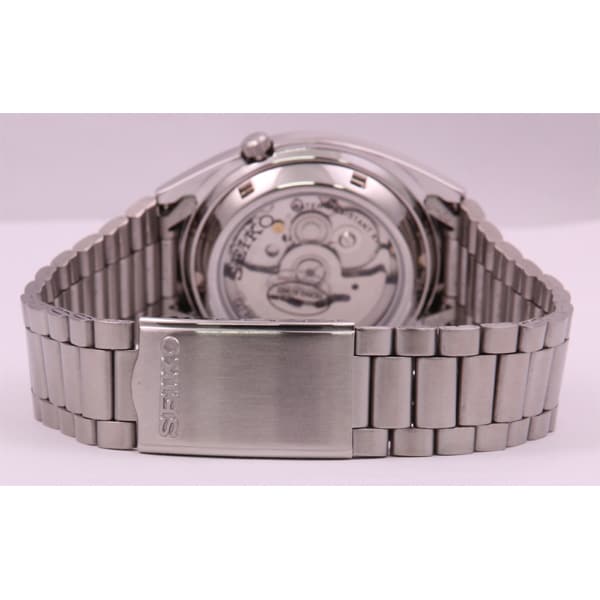 Seiko Men's SNXG47K (Seiko5 SS Bracelet White) Round Watch Silver Analog