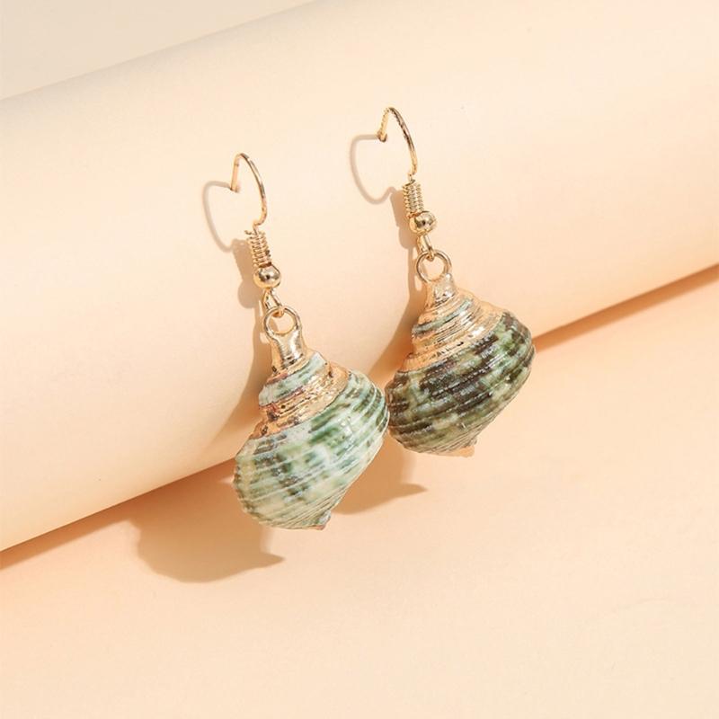 Natural Conch Shell Drop Earrings Unique Ocean Inspired Fashion Ear Jewelry Pendant Earrings Present for Women and Girls