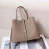 Borsa a spalla da donna in pelle bovina di grande capacità, borsa tote semplice alla moda da donna, pratica borsa da pendolare multi-scomparto