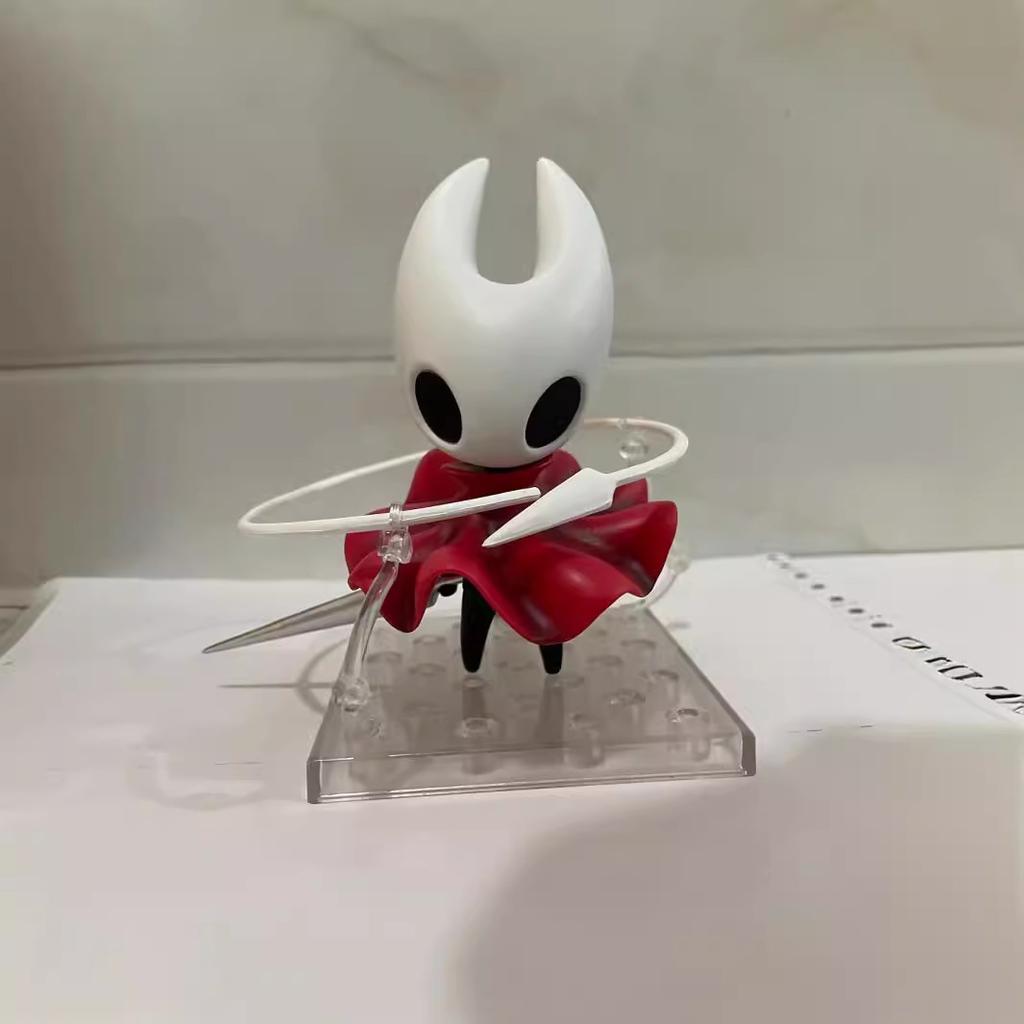 10CM Anime Hollow Knight Kleiner Ritter Figur Niedlich Q-Version Modell Spielzeug und Sammlerstück Dekorative Umgebung Ornamente PVC