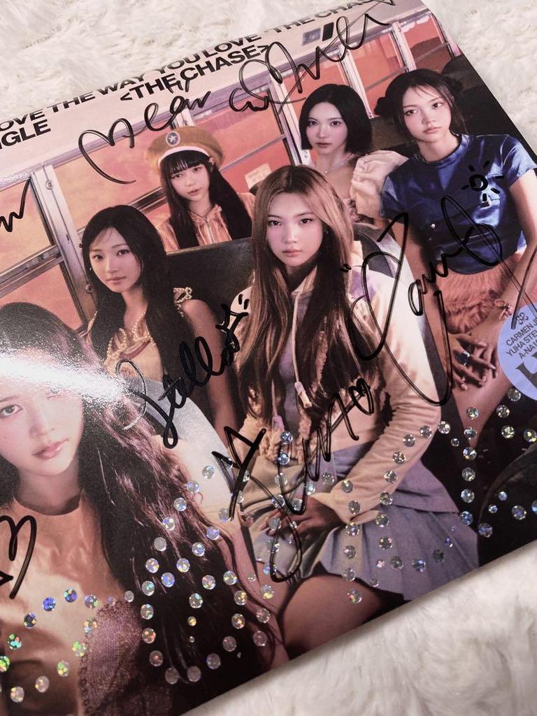 [USED] Hearts2Hearts THE CHASE autographed album