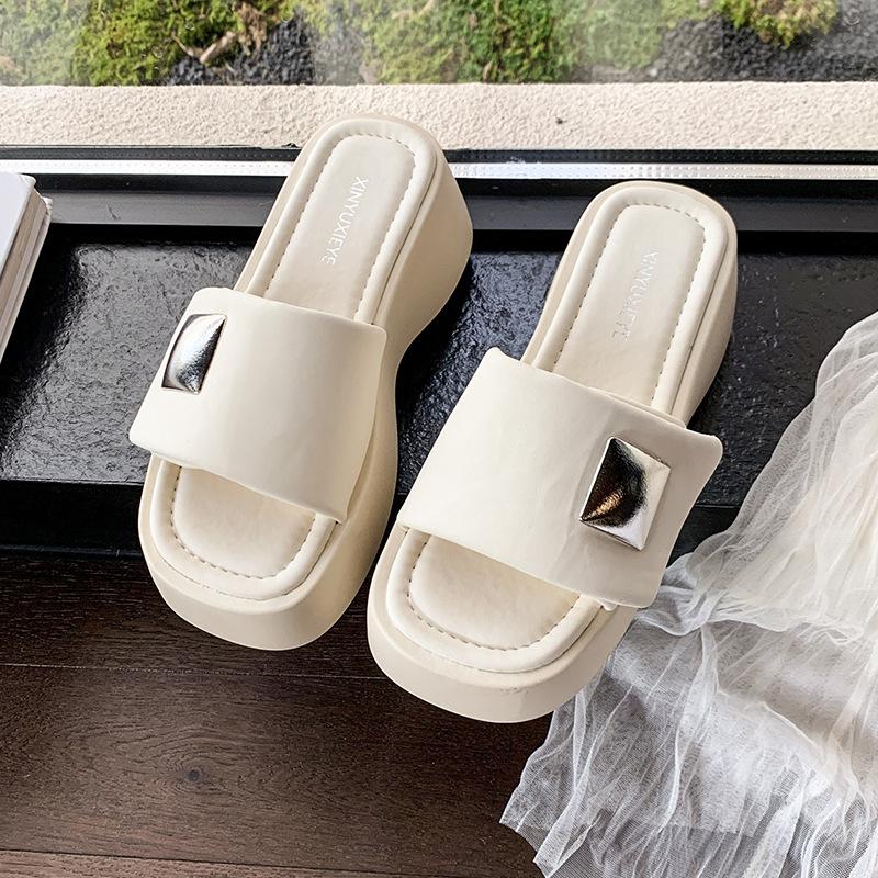 

Slippers girl 2025 new summer wear high-end thick-bottomed Velcro one-word drag fairy style with skirt sandals 40