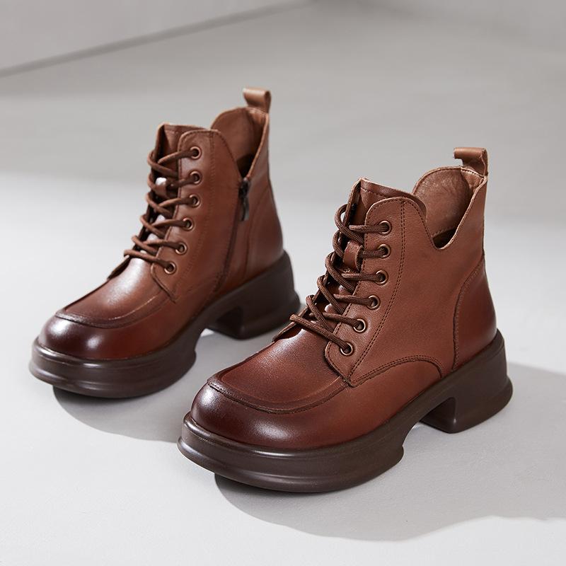 

Ботинки Мартин из коровьей кожи первого слоя женские 2025 осень и зима новые с V-образным вырезом на толстой подошве на шнуровке кожаные короткие ботинки женские ботинки 40 коричневый