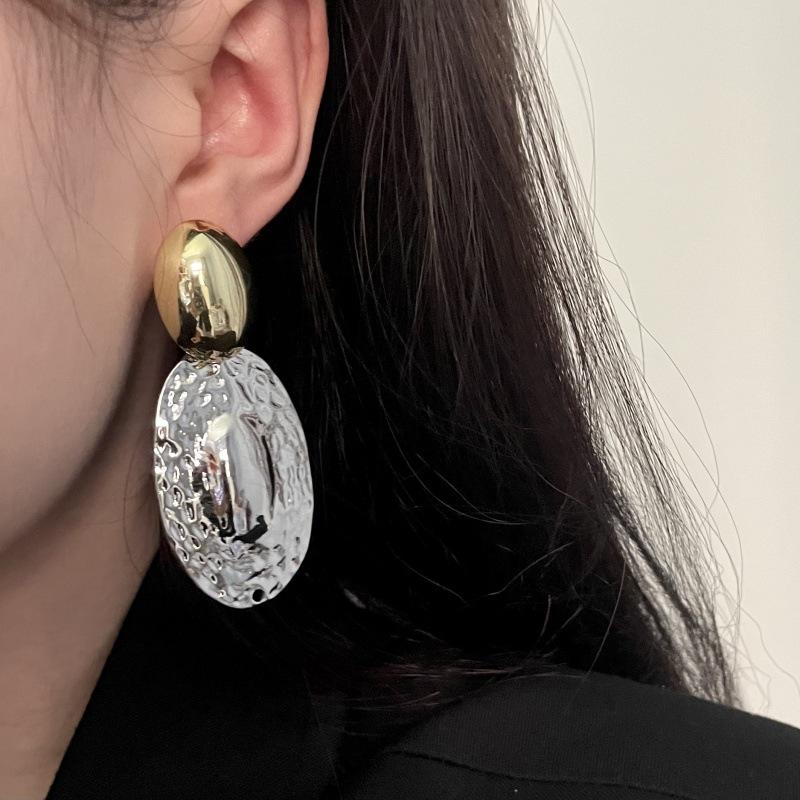 Metal Oval Drop Earrings for Women European And American Style Personality Exaggerated Fashion Daily Jewelry Travel Accessories