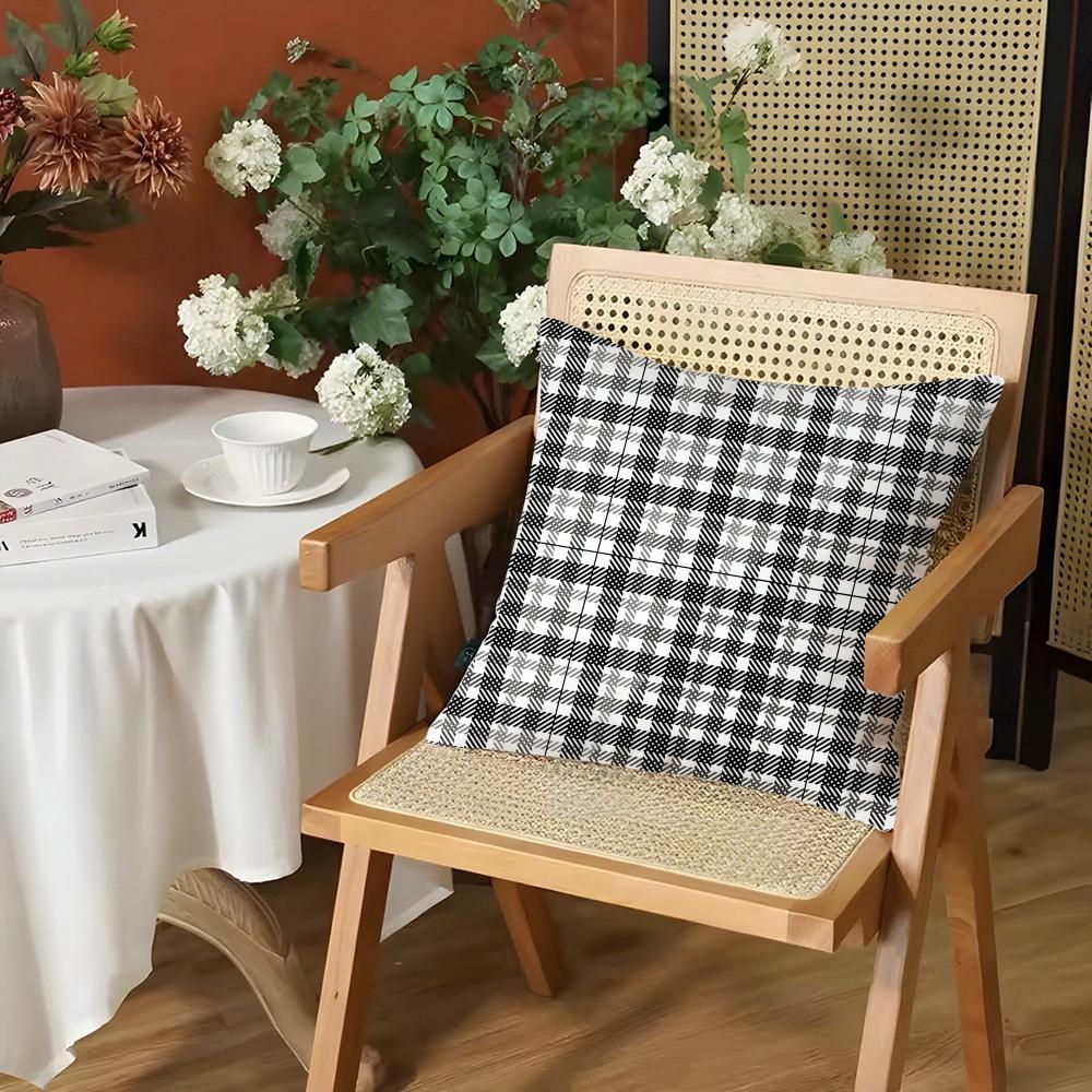 Black and White Style Cushion Cover Silky Short Plush Invisible Zipper Dustproof Sofa Pillow Case for Home Decor