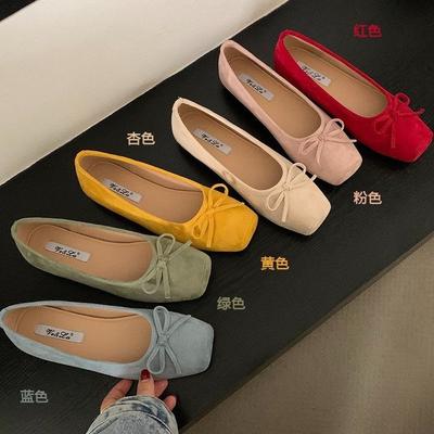 Wildleder Ballerinas 2025 Frühling neue flache mittelhohe Mündung ohne Innenfutter Ein-Pedal eckige Zehenpartie lässige Doudou-Schuhe Damen
