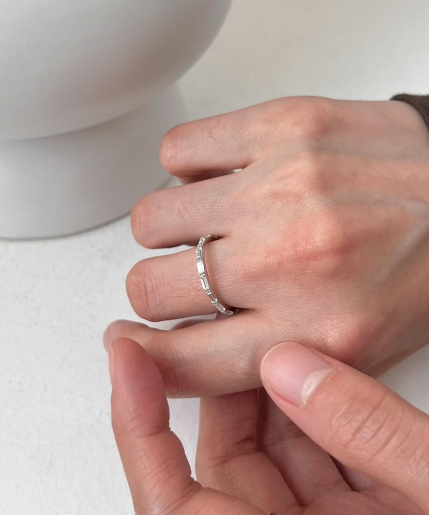 Baradu [Baradu 925] Baguette Cut Enternity Ring