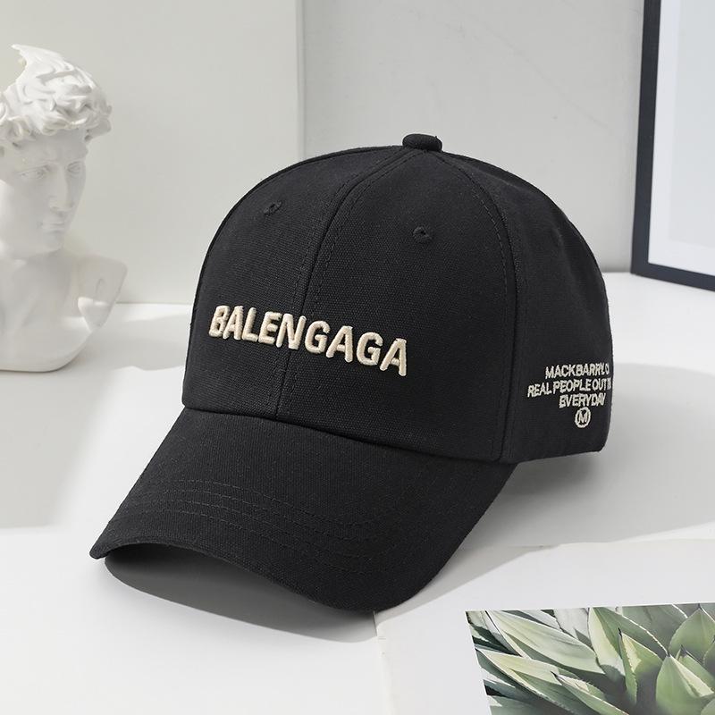 

Бейсболка в корейском стиле с широкими полями и вышитыми буквами — большая окружность головы, модный универсальный дизайн в виде утконосика. Adjustable (54-59cm) чёрный