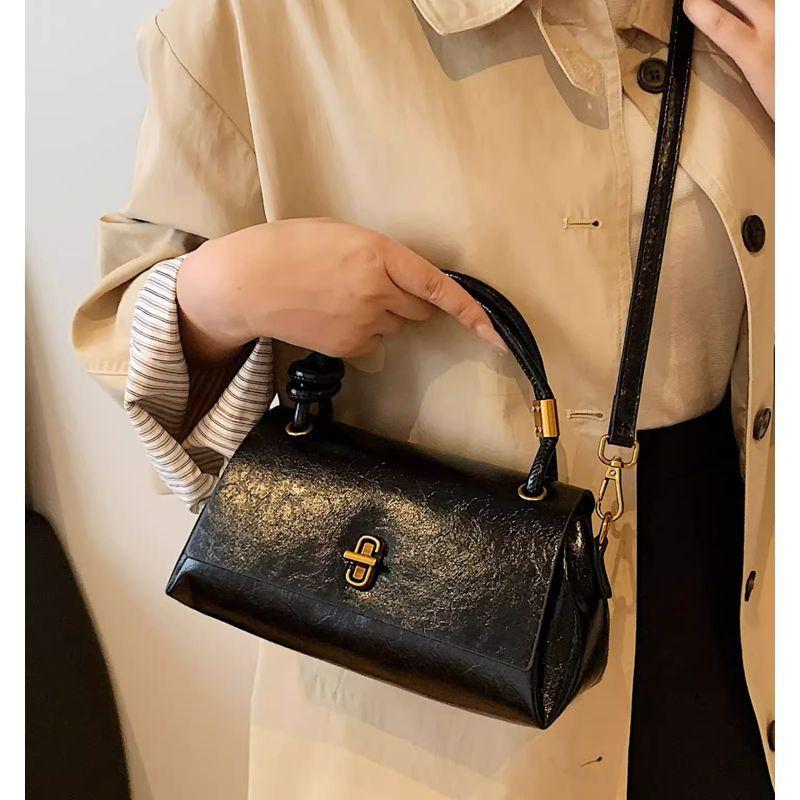 New Fashion Versatile Shoulder Bag Women's Simple Casual Portable 2025 New Small Square Bag Premium Underarm Bag