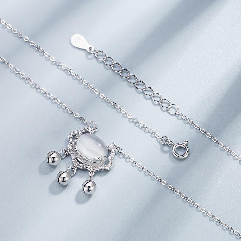 Agate Peace Lock S925 Sterling Silver Necklace – Auspicious Cloud Longevity Pendant for Women