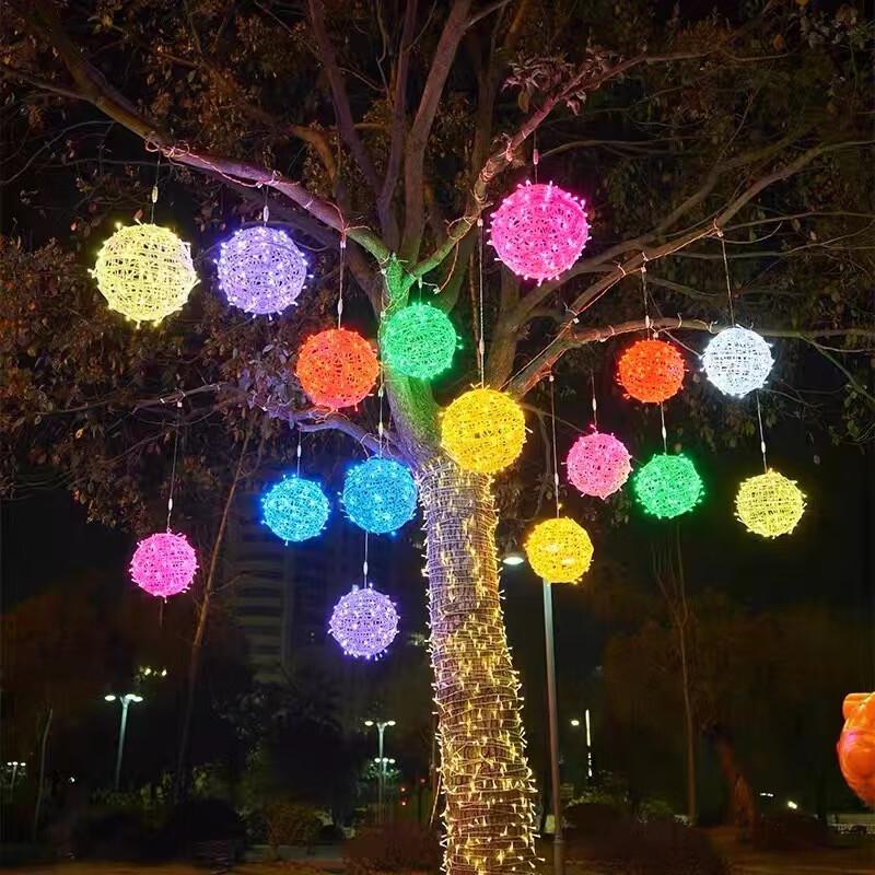 LED Solar Outdoor Rattan Ball Hanging Light