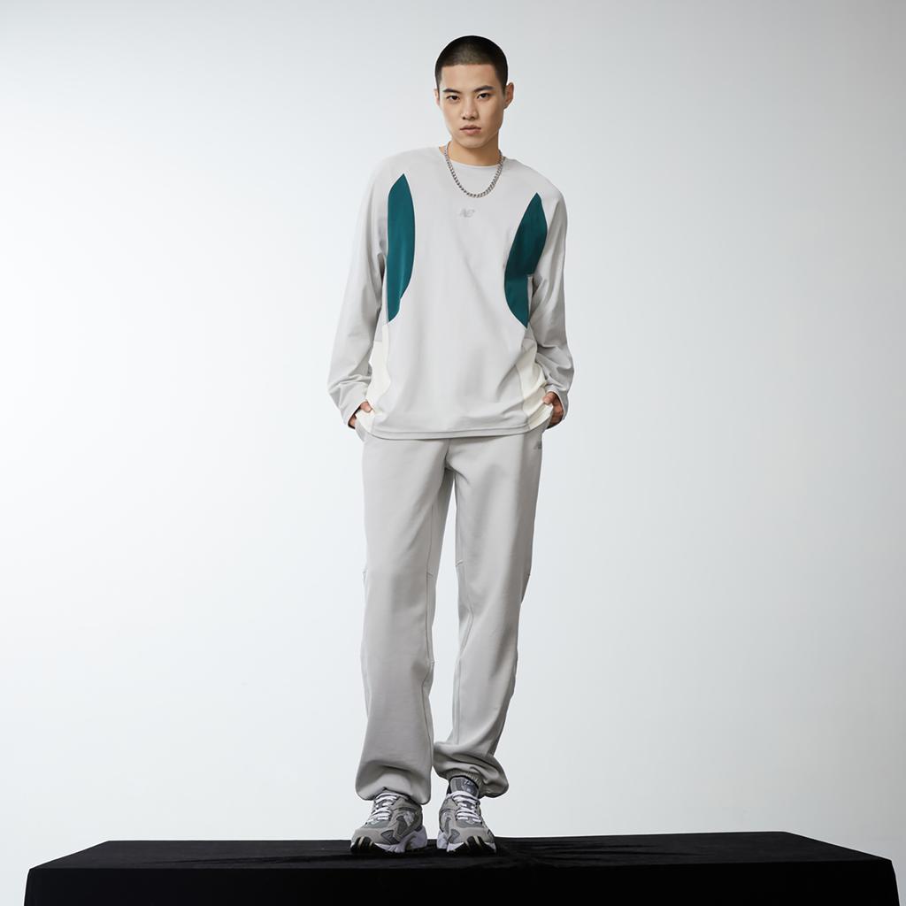 Men's Sweatshirt New Balance Sweatshirt Men's Light Gray