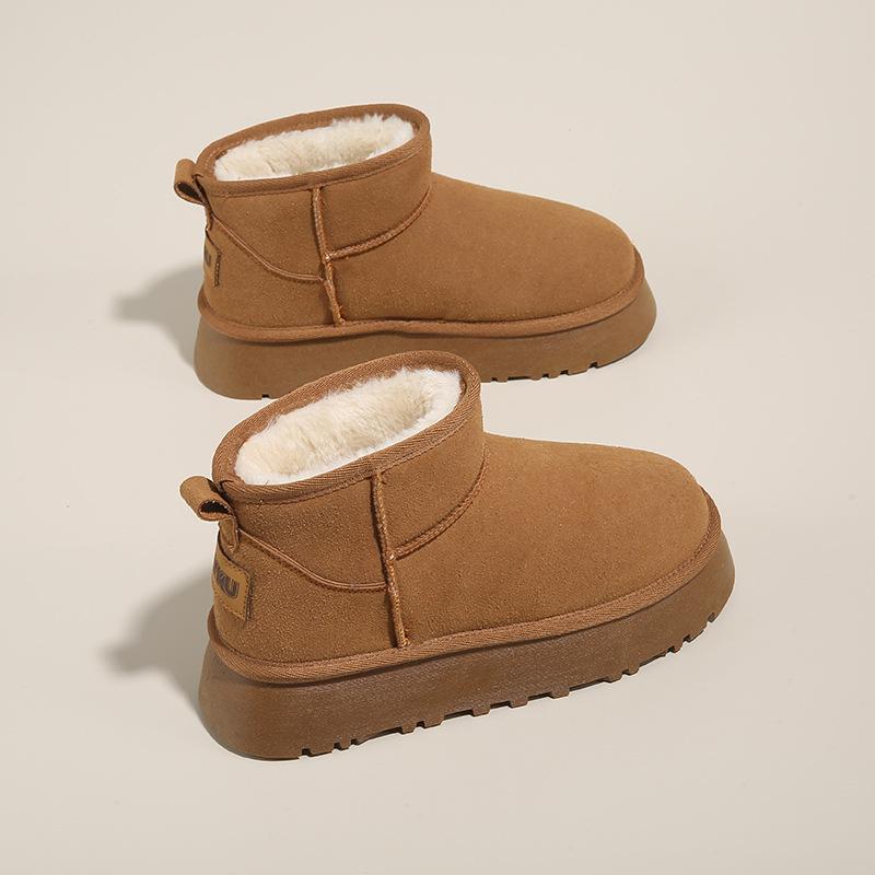 

Fleece thick-soled snow boots women s shoes 2025 winter new ins versatile boots increase height and keep warm thickened cotton boots tide 35