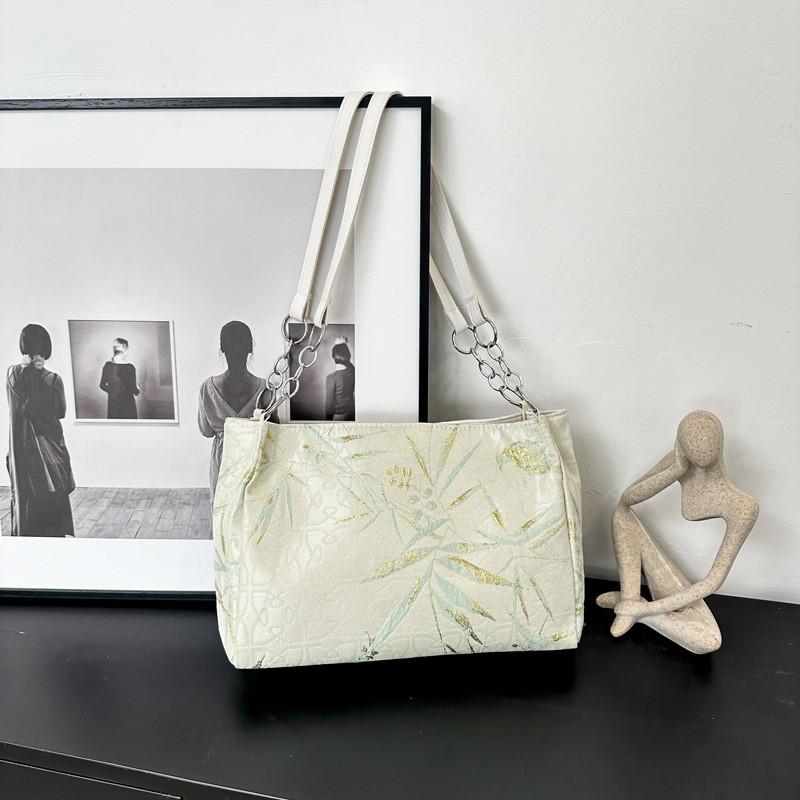 

Chic Green Pillow Bag For Women With Spacious Design And Unique Street Style зелений