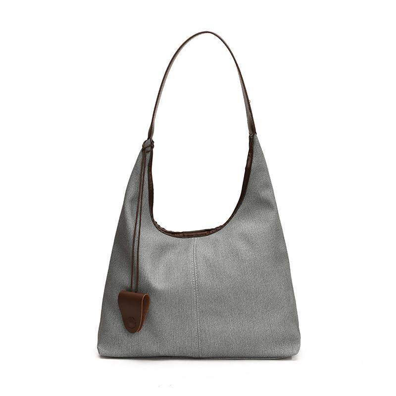 Large-capacity bag women's autumn and winter new fashion shoulder bag texture child and mother bucket commuter tote bag tide