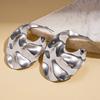 European and American metal style oval hollow chain earrings light luxury high-end stud earrings personalized niche earrings women