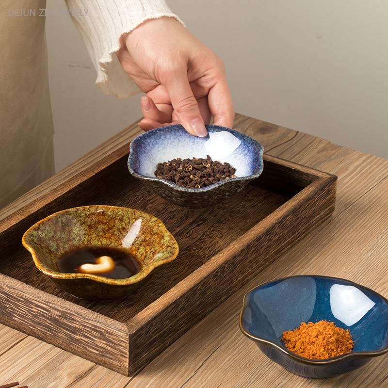 4-inch High-quality Ceramic Plate Creative Barbecue Seasoning Dish Dumpling Soy Sauce Dish Japanese Sushi Plate Kitchen Supplies