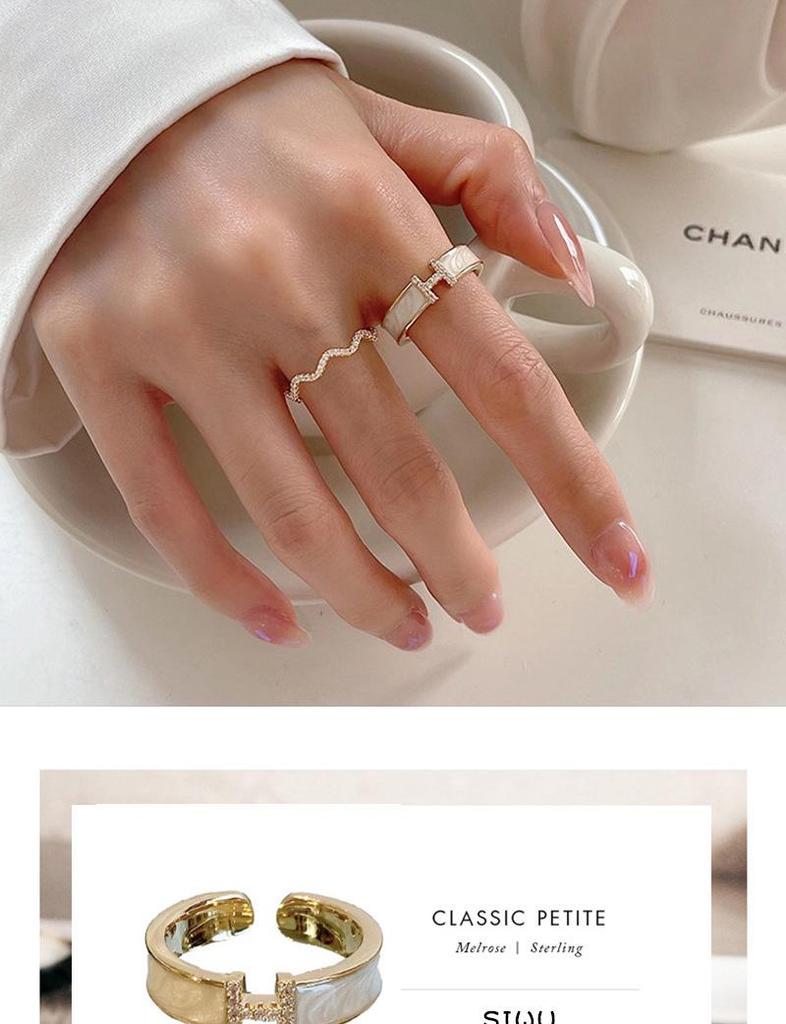Women’s Stylish 'H' Initial Ring, Personalized Open Band, Fashionable & Adjustable, Ideal for Index Finger, Versatile & Trendy Design