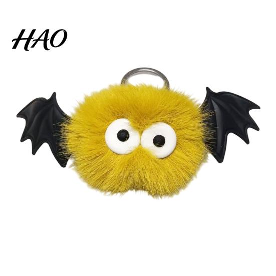 Romantic Gift for Women Halloween Bat Plush Keychain, Cute Devil Furry Pendant Party Decoration Bag Keys, Vintage Silver Alloy Key Ring, Spooky