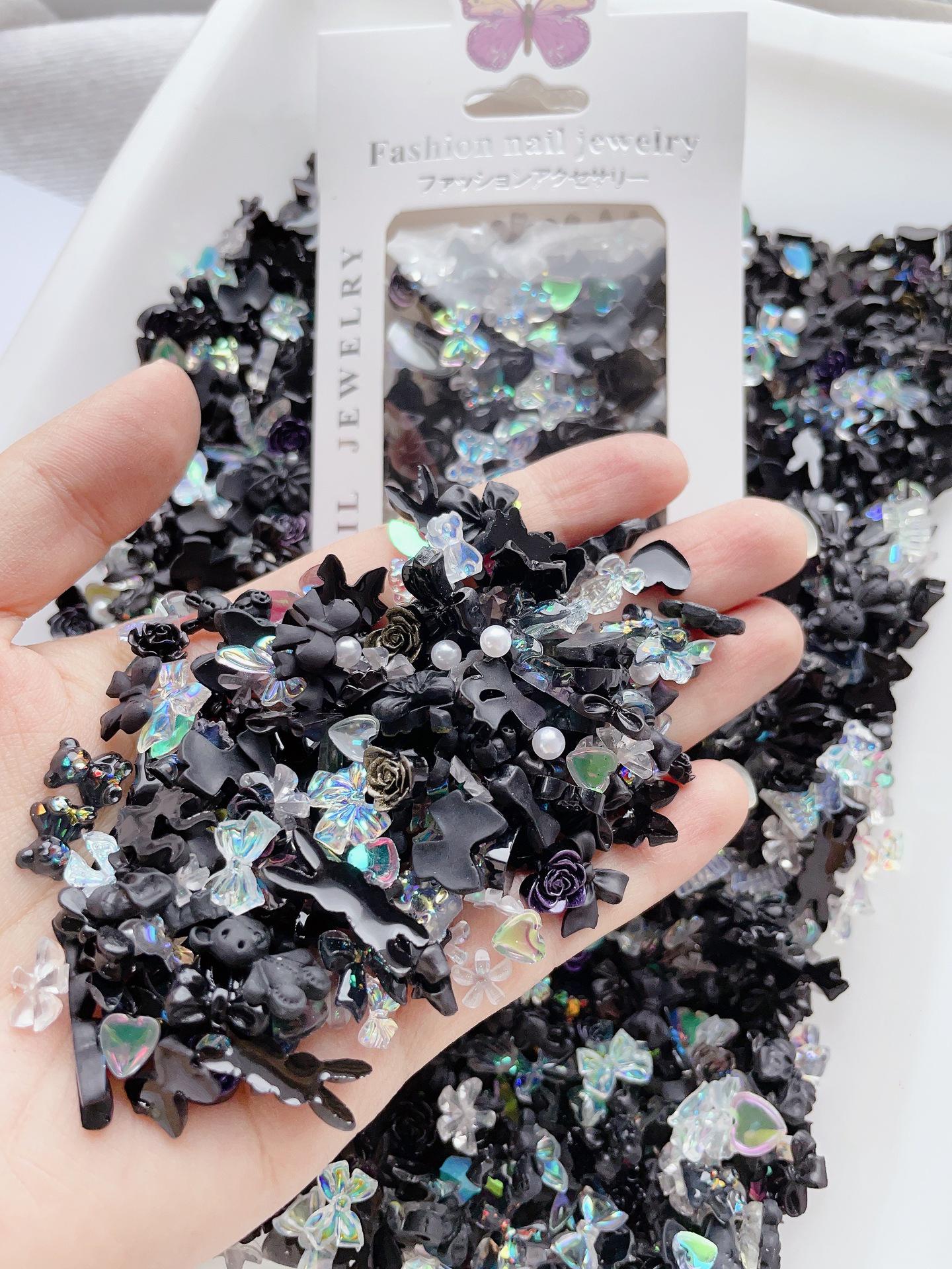 

Нейл-арт змішані матеріали: Банти, Намистини, Перли, Заклепки, Смола, Аксесуари Аврори