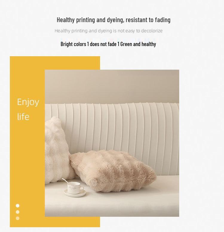 Luxusní béžový plyšový zádový polštář z umělé králičí kožešiny pro pohovku a ložnici