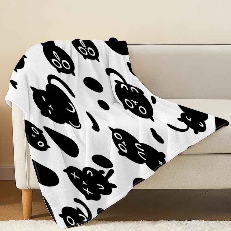 Cartoon Cats Flannel Throw Blanket – No Shedding Soft Warm Cozy, Perfect for Home, Sofa, Nap, TV Watching, Christmas & Halloween
