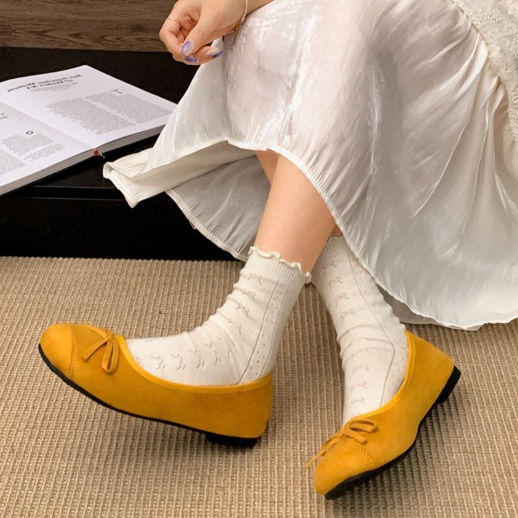 Fashion Lightweight Retro Red French Flat Bottom Shallow Mouth Single Shoes Women's Summer 2025 New with Skirt Mary Jane Women's Shoes
