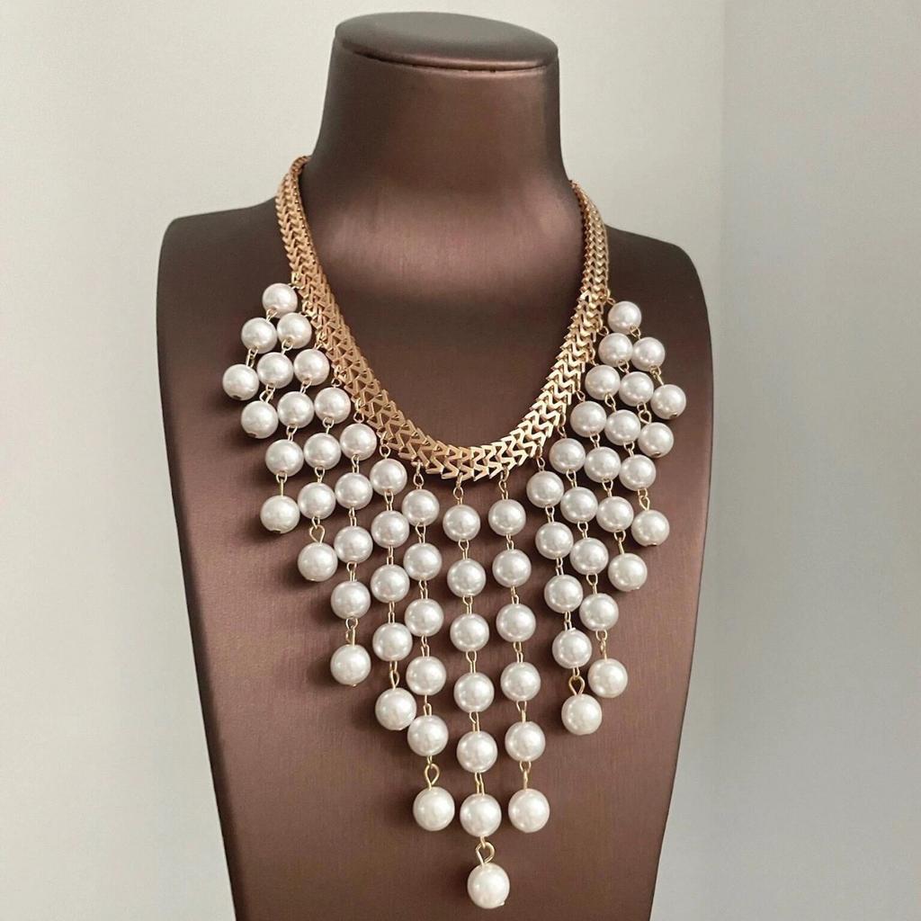 Französisches Übertriebenes Design Mehrschichtige Lange Perlenquaste Halskette für Damen Retro Temperament Braut Hochzeit Schmuck Zubehör