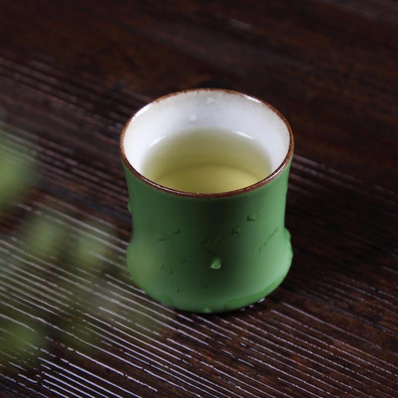 80ml Čínský keramický šálek na čaj s bambusovým stojánkem Zelená glazura Kung Fu Gongfu čajová souprava pro čajový obřad Zen meditaci Domácí použití Dárek