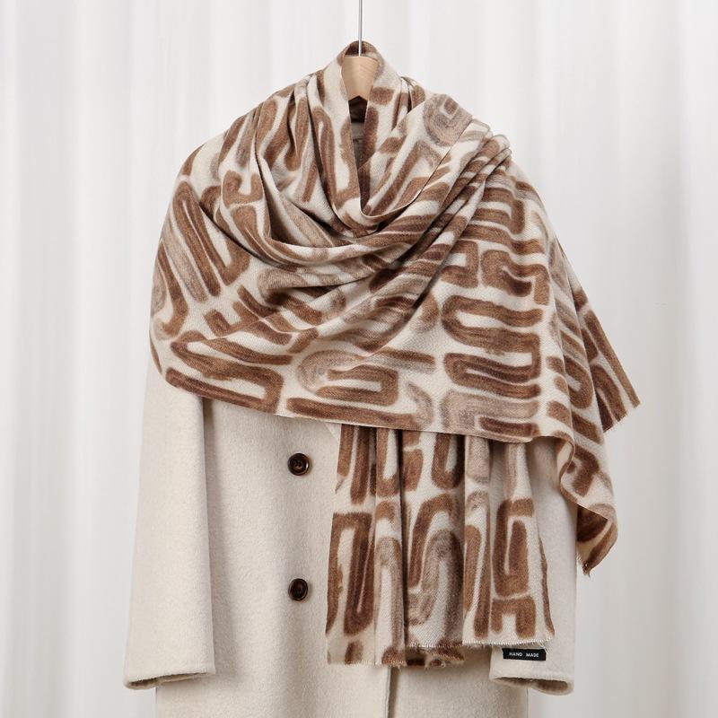 

Oracle 70 autumn and winter skin-friendly and warm imitation cashmere printed scarf geometric versatile shawl 70*180cm чорний