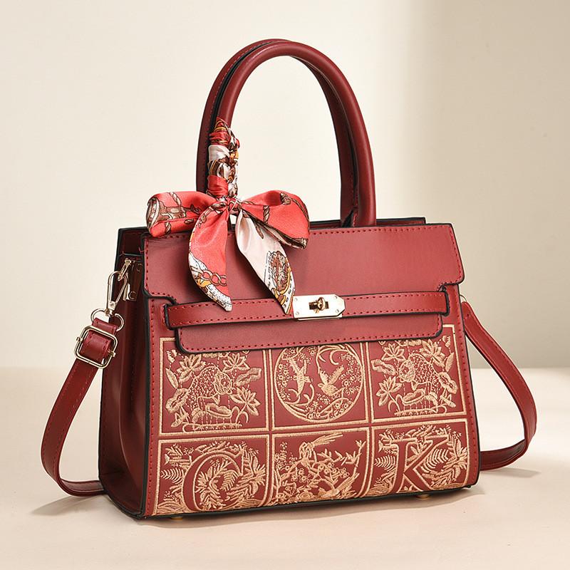 Chic Large Pu Tote Bag For Women With Stylish Color Block Accents And Zipper