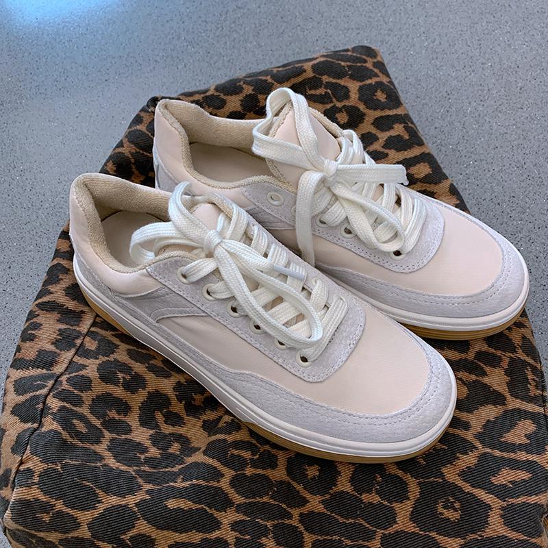 Весенние кроссовки из коровьей замши разноцветные женские повседневные туфли на платформе со шнуровкой и заклепками 35 абрикосовый 5980₽