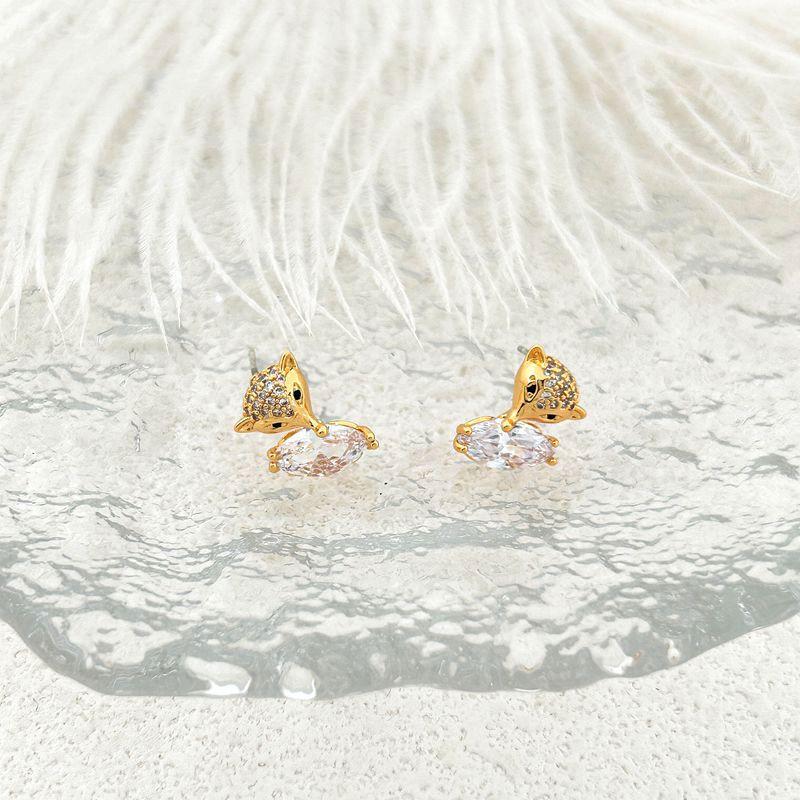 

Korean Exquisite Versatile Fox Earrings Stud Earrings золотой