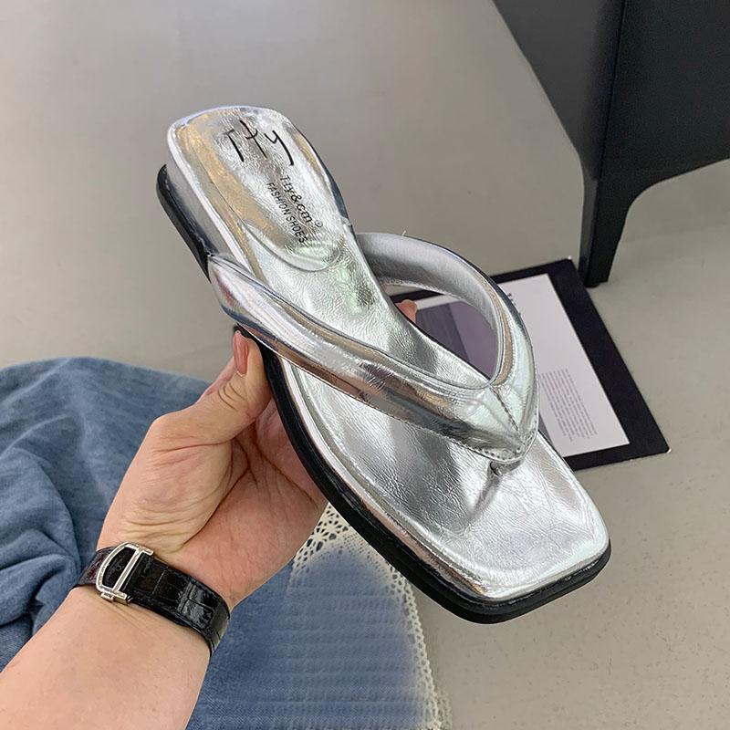 Fashion Fashion Summer Beach Flip flops Women Flats Slides Slippers Shoes Luxury Female Flats Slippers Sandals Shoes For Ladies