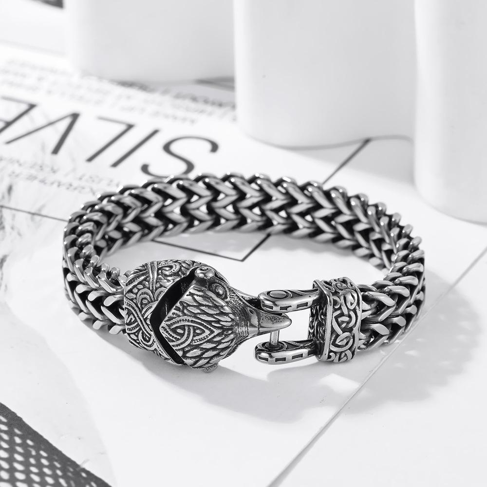 Personalized Chickbeak Handpiece Punk Retro Wolf Head Snakehead Front and Back Chain Titanium Steel Men's Bracelet
