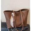 Large-capacity commuter tote bag, high-end big bag, women's 2025 summer new class shoulder bag tide
