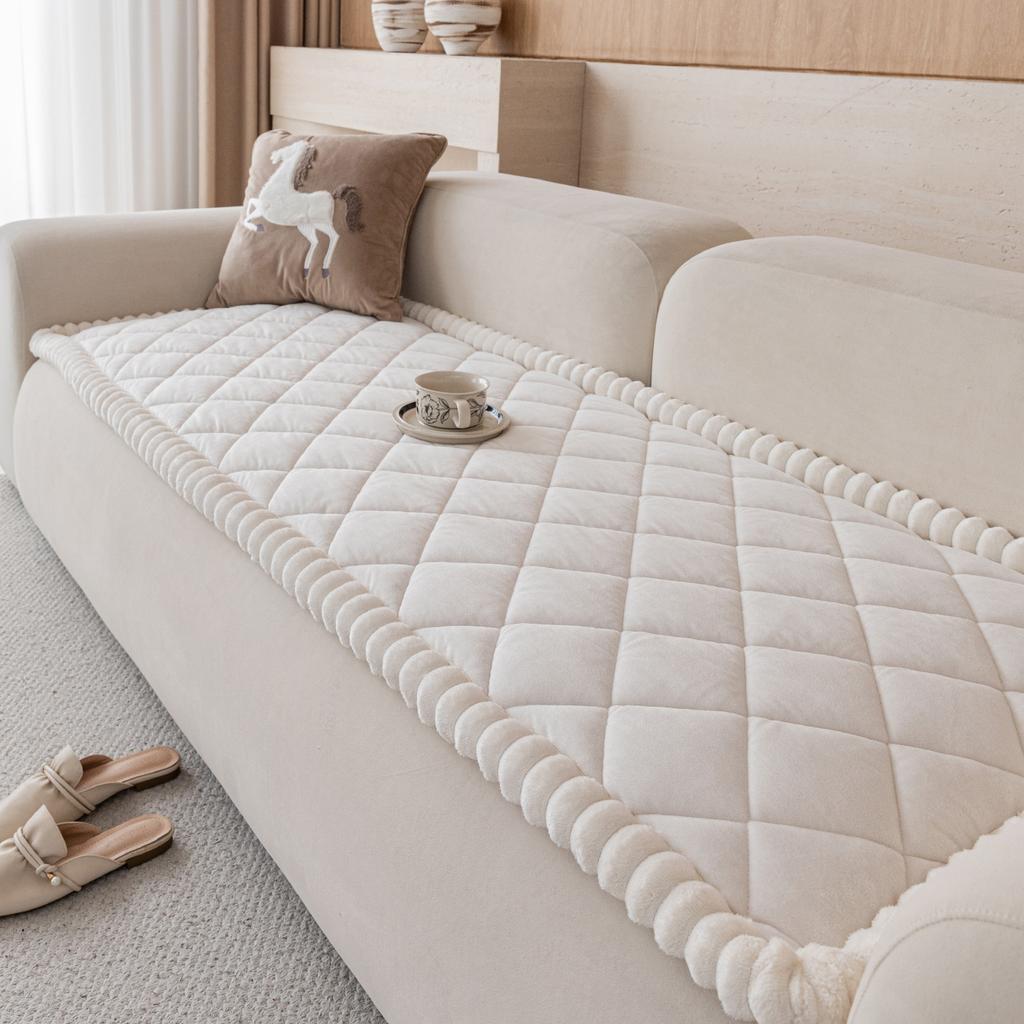 White Diamond Patterned Sofa Cushion Short Plush Thick Sofa Cover Anti Cat Scratch Anti Slip One-piece Straight Sofa Towel Four Season Universal