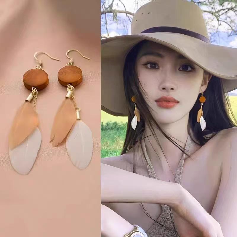 Trendy Ethnic Retro Multicolor Feather Beaded Circle Dangle Earrings