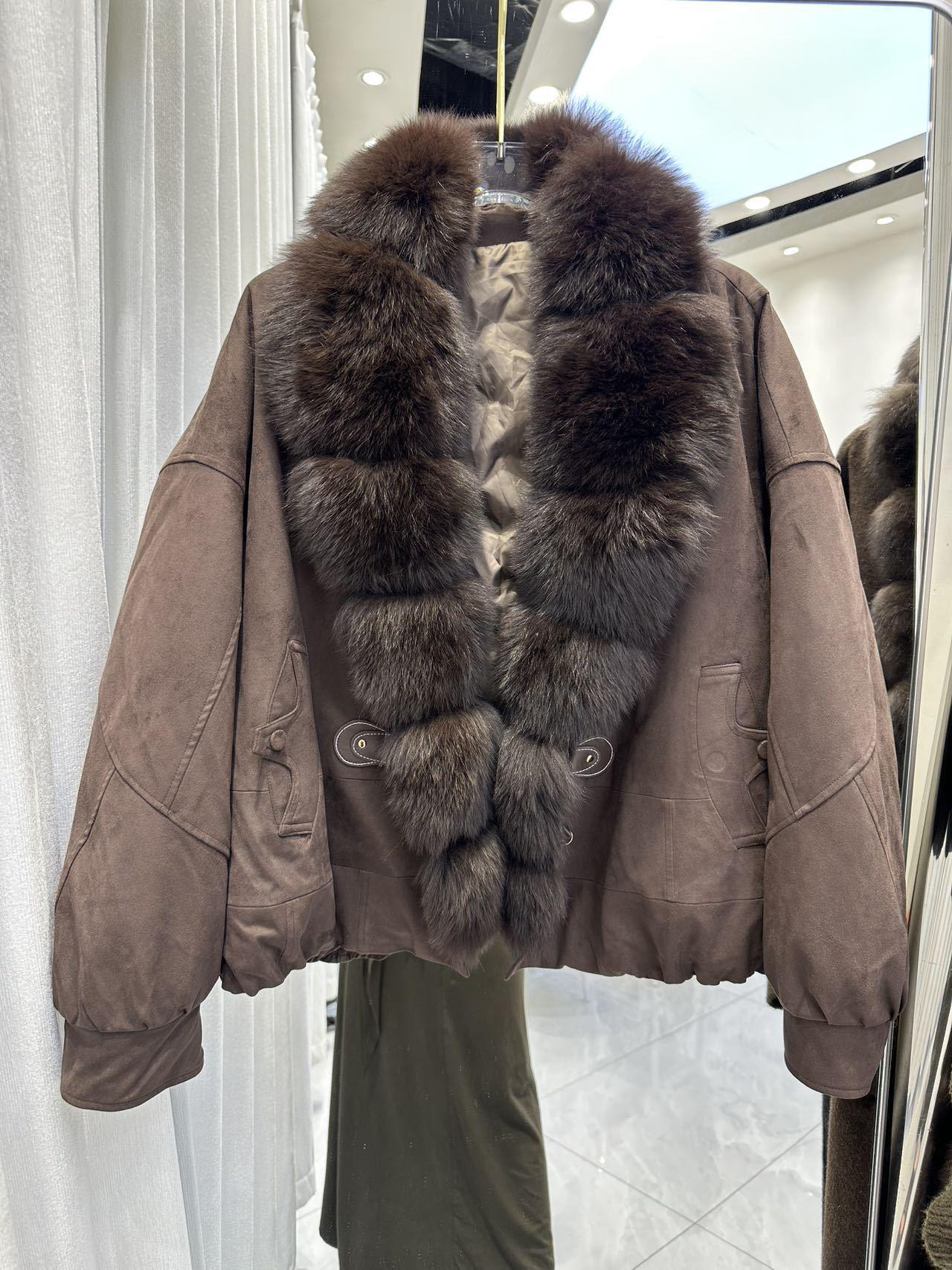 Women`s Short Winter Down Jacket with