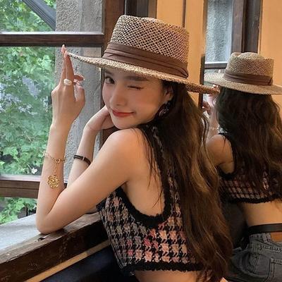 Straw Hat Women's Spring and Summer Flat Edge Strap Hat Fashion Salty Grass Weaving Seaside Beach Vacation Top Hat Tide
