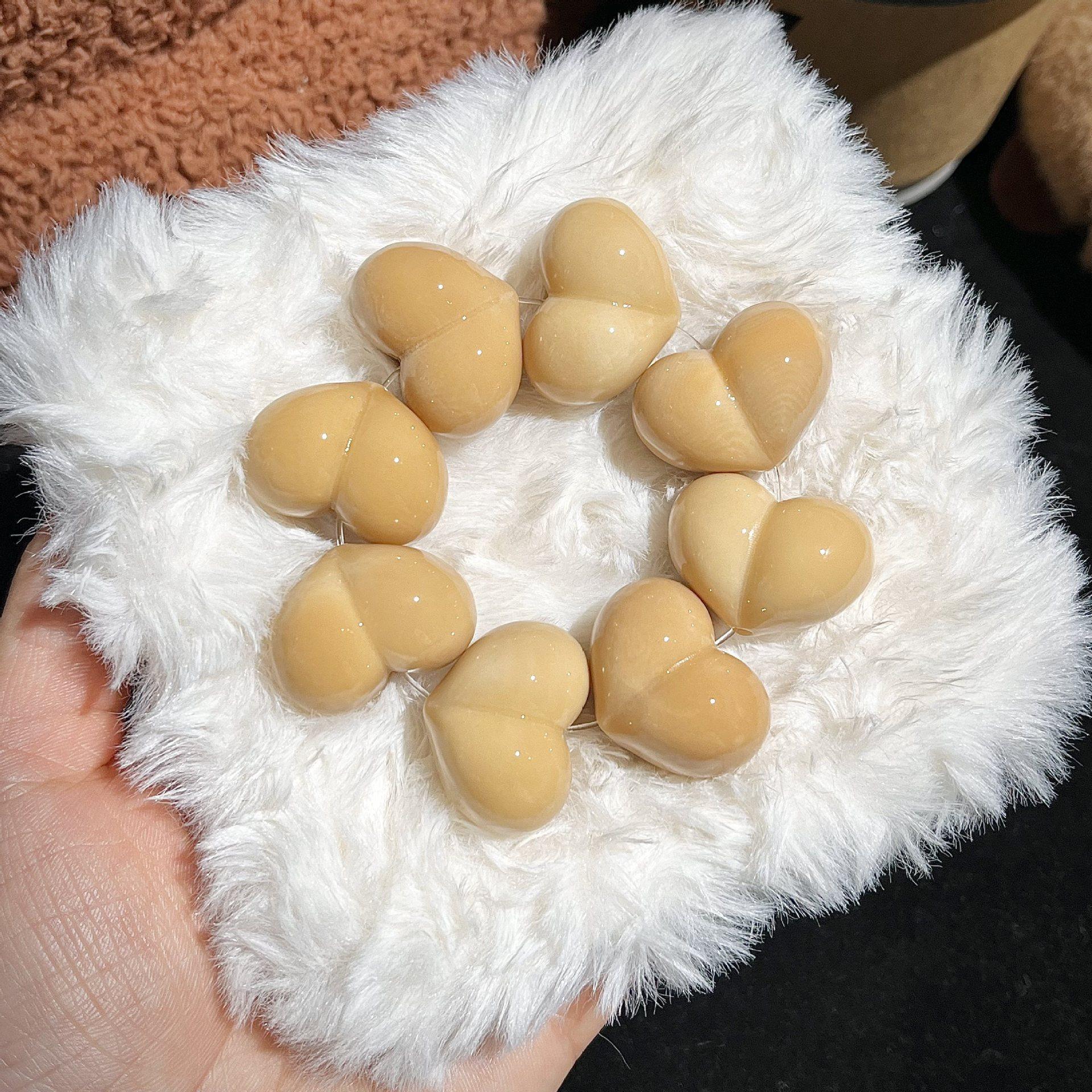 

Popular natural raw fruit carving ivory heart-shaped peach-shaped hand-held prayer beads and cultural artifact 【Wenpu Chengguang25mm t
