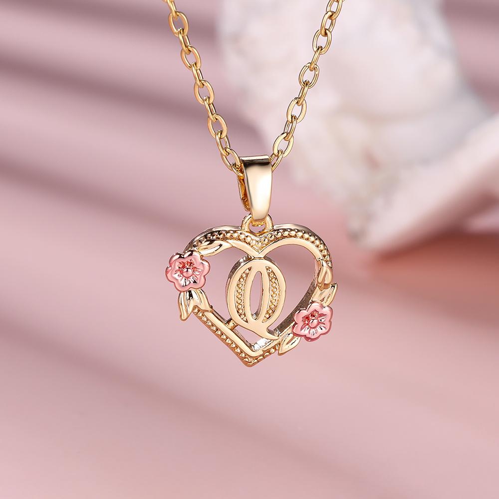 1 Pc Golden Color 26 English Letter Heart Necklace Rose Flower Pendant Wedding Band Jewelry Valentine's Day Gift